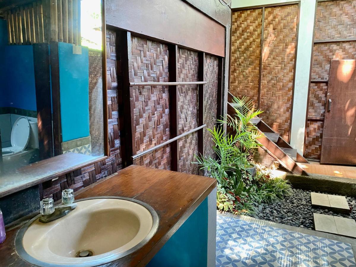 Blind Dog Inn Sanur  Phòng bức ảnh