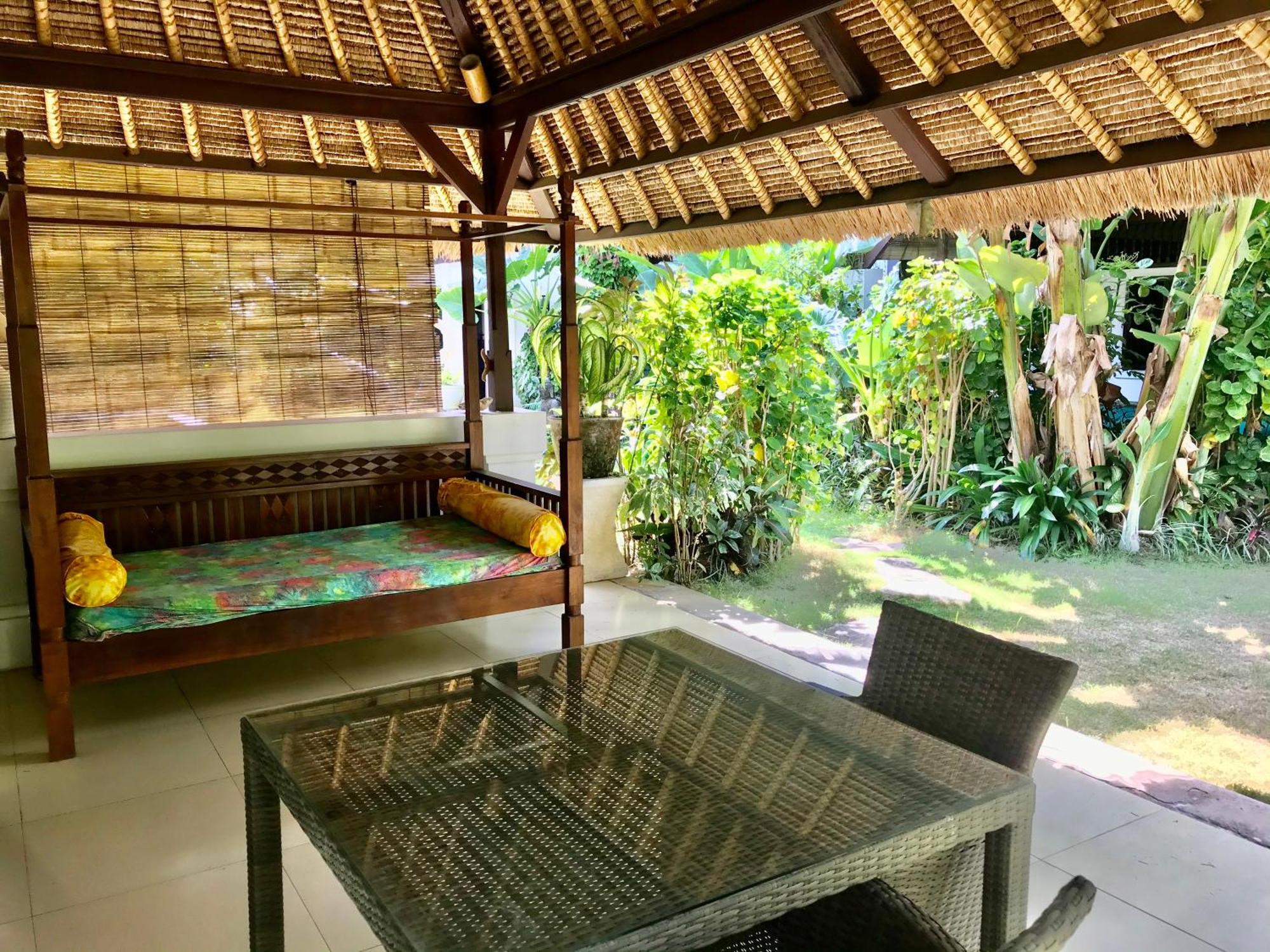 Blind Dog Inn Sanur  Phòng bức ảnh