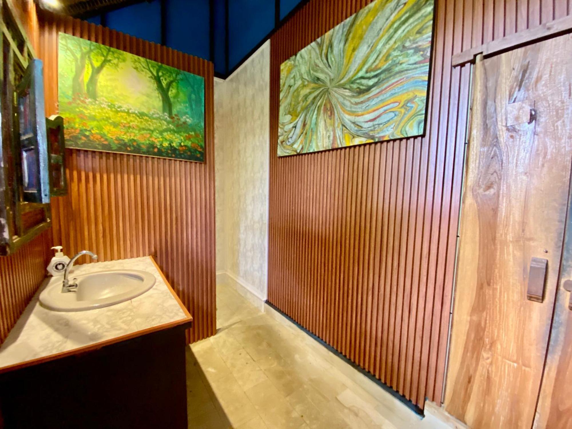 Blind Dog Inn Sanur  Ngoại thất bức ảnh